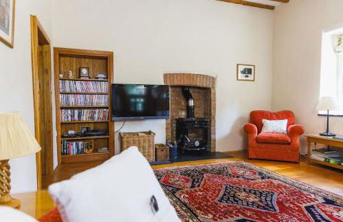 Converted Buttery Cottage in Pembrokeshire - Photo 28