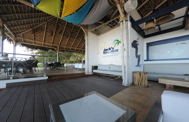 Blue JackTar Condos - Foto 32