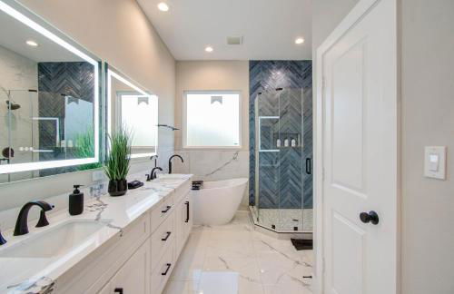 The Orange HTX by NRG Med Cent - Photo 46