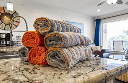 Oceanview Two Balconies Heated Pool Walk to beach - Foto 12