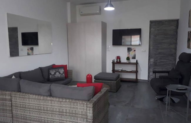 Studio In Dbayeh In A Prime Location, Wifi, 38sqm - Foto 3