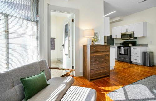 Cozy Victorian Studio Steps from Cleveland Clinic - Foto 6