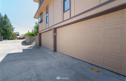 Large Upgraded, Family Friendly Condo with Garage - Foto 40
