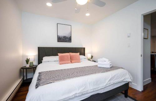 Welcoming Wolf Getaway WL1405 Ski Escape Hot Tub - Foto 18