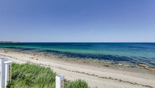 Oceanfront Cottage on Cape Cod Bay with Game Room - Foto 3