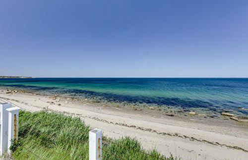 Oceanfront Cottage on Cape Cod Bay with Game Room - Photo 3