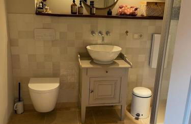 Stylish Loft Apartment on a Country Farm - Foto 8