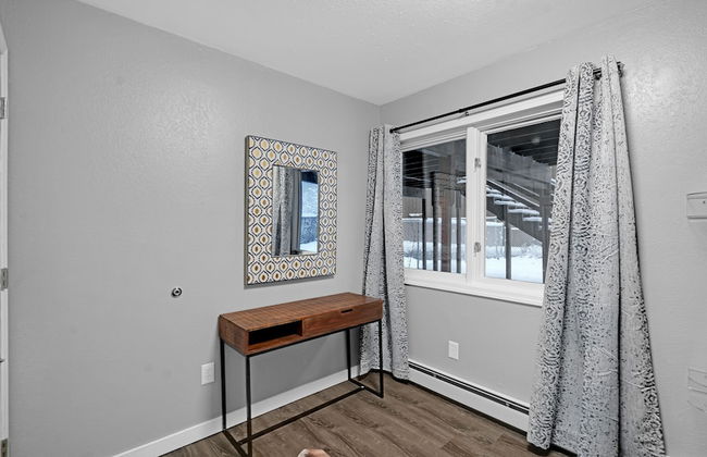 Fairbanks Fox Den 2 Bedroom Townhouse - Photo 20