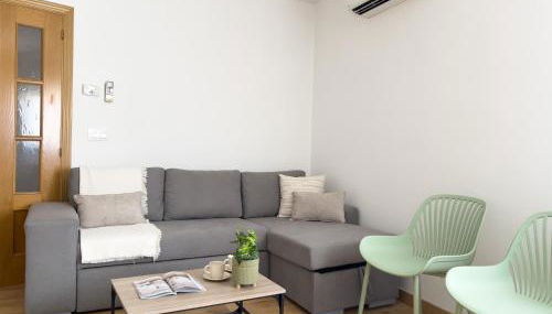 VillaHomes - Photo 3