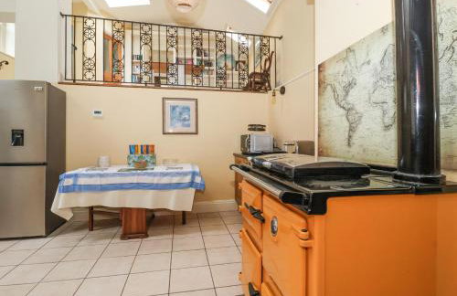 The Old Post Office - Photo 9