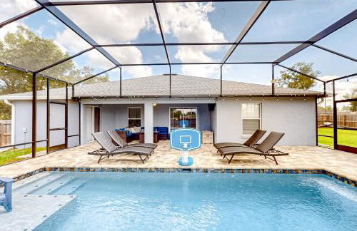 Poolside Oasis! Family-Friendly Summerfield Escape - Foto 38