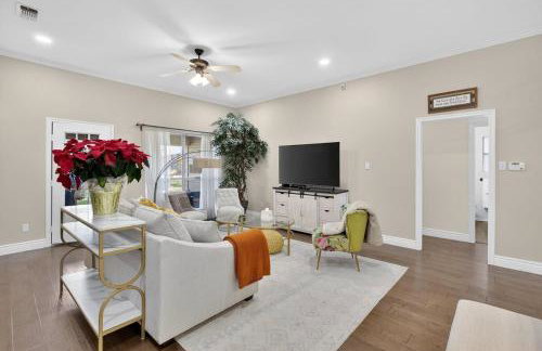 DFW Family Fun Retreat Game Room Pool Table Air Hockey Arcade Work Space Grill BBQ Firepit - Foto 74