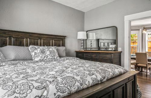 Work-Friendly 3BR Home w Office Fast WiFi - Foto 1