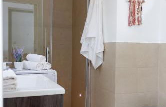 MIA ISOLA with lake view, garden and swimming pool - Photo 34