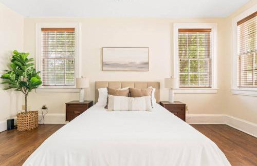 The Montgomery Manor - 5 Bedroom 4 Bath with Pool and Garage - Foto 20