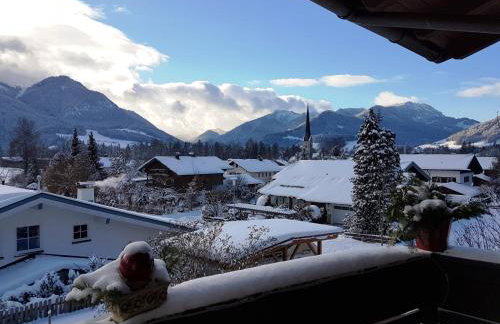 Ferienwohnungen "Am Golfplatz" inkl. Chiemgaukarte - Foto 3