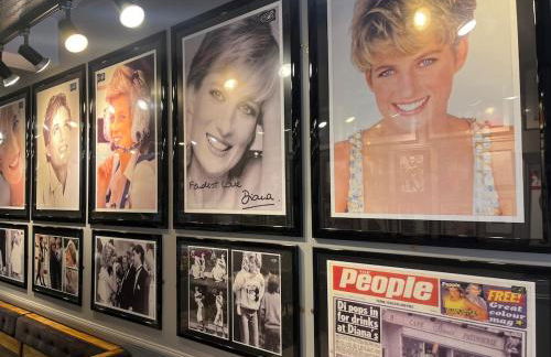 Newly refurbished- Awesome very central flat in famous Notting Hill with a balcony - Foto 35