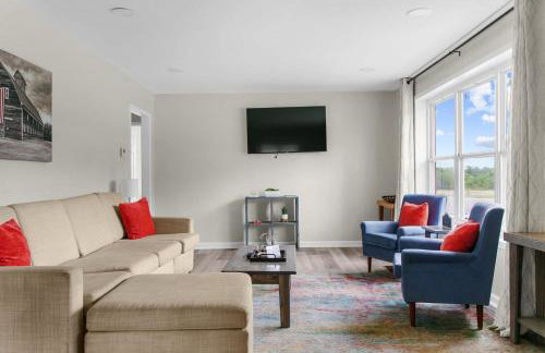 10 Min to Downtown-Modern in Magic City-Both Units - Foto 1