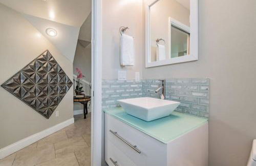 Luxury Holistic Oasis by Bayshore/Hyde Park/SoHo - Foto 16