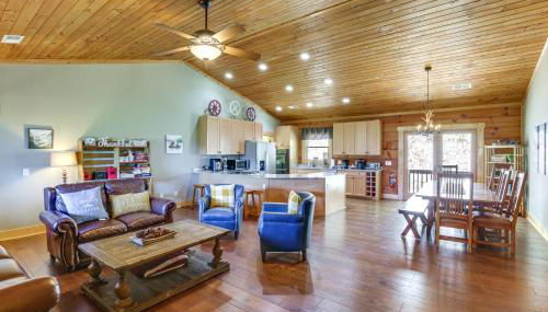 Family Cabin with Private Hot Tub and Views in Boone! - Foto 4