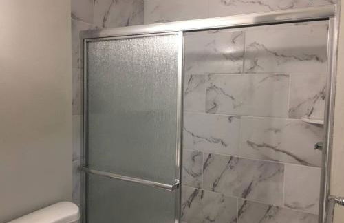 Entire Twnhouse 2bdrms 3Bthrm 2Qbeds 2Levls Fncd Bkyard - Foto 11