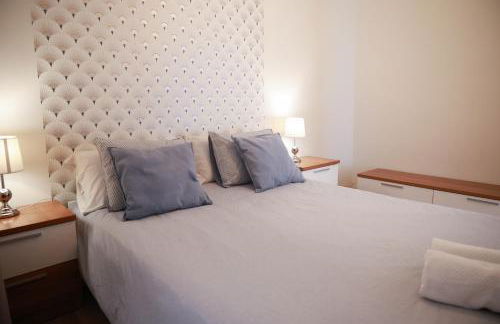 Amazing sea and Sagrada Familia views homey apartment - Photo 8