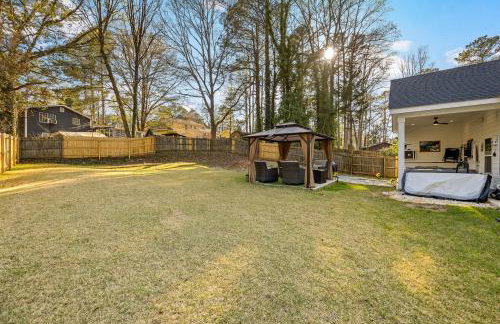 Charming Escape with Hot Tub & Fire Pit Winter Haven! - Foto 53