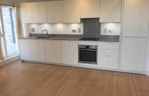 Luxury 2 bed ensuite 2 bathroom apartment East Croydon - Foto 12