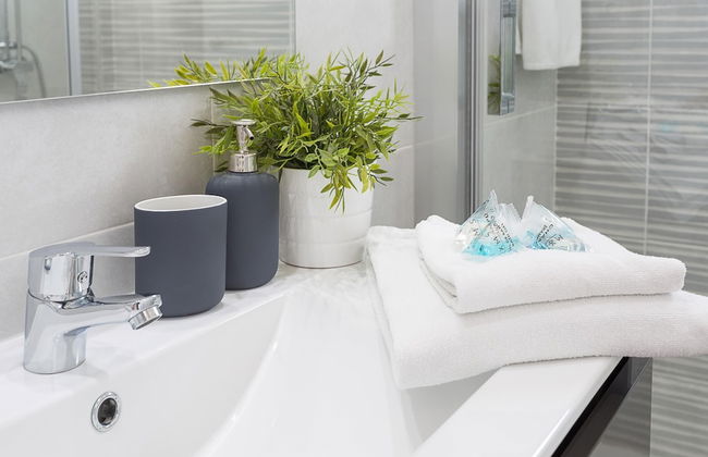 Marbella Resort 2 Pool Whirlpool Sauna - Photo 15