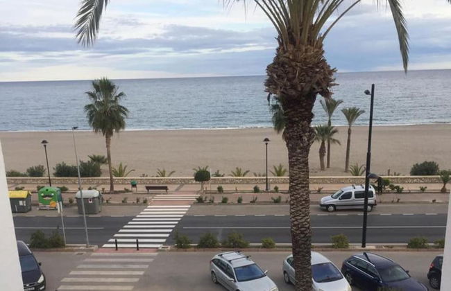 Seaview Balcony - 3 Bedroom Apartment Sleeps 6 - Foto 16