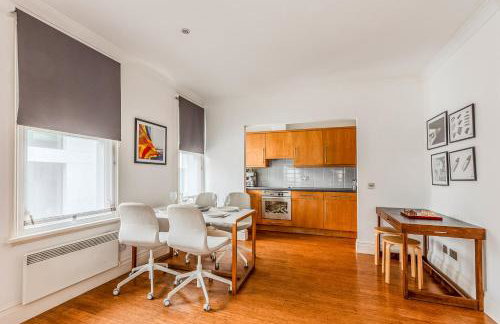 Comfortable modern 1 bedroom Apartment - Photo 5