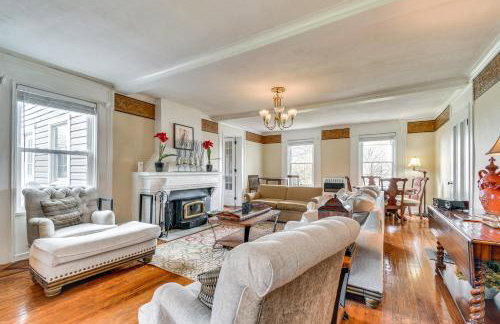 Lakefront Cayuga Retreat with Private Deck and Hot Tub - Foto 2