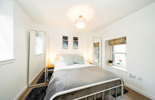 The Corner House - Photo 11