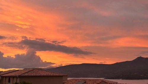 Superbe vue Mer et Montagne - T3 - 5mn des plages - Foto 4