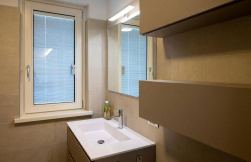 Italian Vacation Homes - Lakeview Heaven Retreat - Photo 15