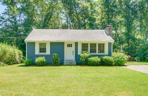 4 Mi to Bristol Beach! Coastal Retreat with Pond - Foto 27