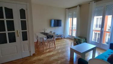 Apartamento Contemporáneo - Foto 1