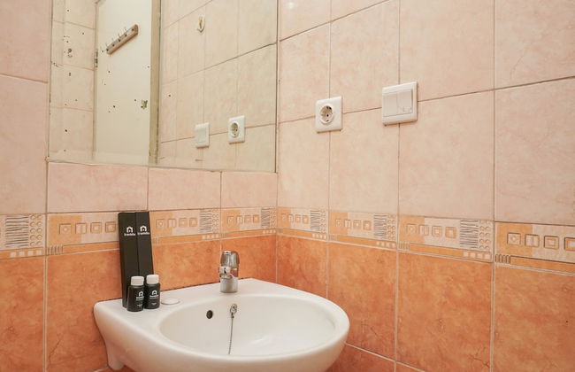 Strategic for 4 Pax 2BR City Home Apartment near MOI - Photo 18