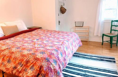 Sunny & Open 2 Bdrm - Close to Stowe Village, Shopping, Mtn Views! - Foto 11