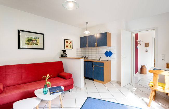 1 bedroom Apartment in Bad Neuenahr-Ahrweiler with garden - Photo 2