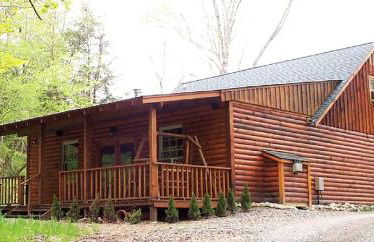 Spacious Villa Rental with a Pool for a Large Group near Catskill Mountains, New York - Photo 16