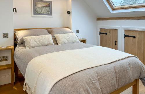 The Stable - Photo 13