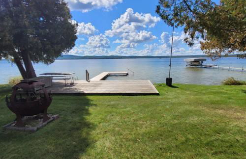 Sandbar Cedar Cottage on Lake Leelanau - Foto 46