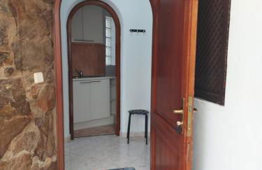 Private Sunny Terrace Studio - Secure Bike or Board Lockup - Foto 20