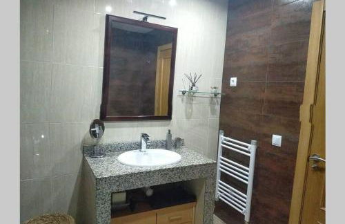 Apartamento para 5 personas frente al mar con piscina y parking - Foto 32