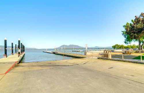 Steps to Clear Lake Hot Tub Haven in NorCal! - Foto 26