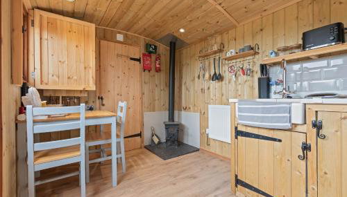 Unplug & Reconnect, Romantic Retreat with Hot Tub - Foto 3