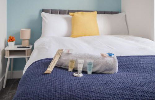 8 Bedroom, 8 En suite, 12 beds, Fast Wifi, Contractors, Parking - Foto 45