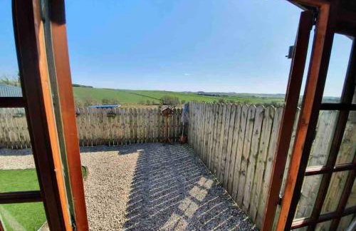 Baidland Escapes 2 bedroom cottage With hot tub - Foto 15