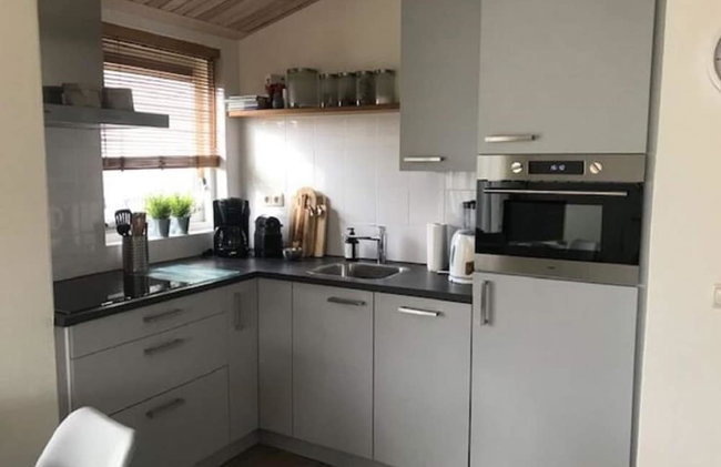 Holiday Home With Private Garden by the sea - Foto 7